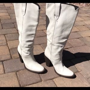 Italian Leather boots Women’s Size 37